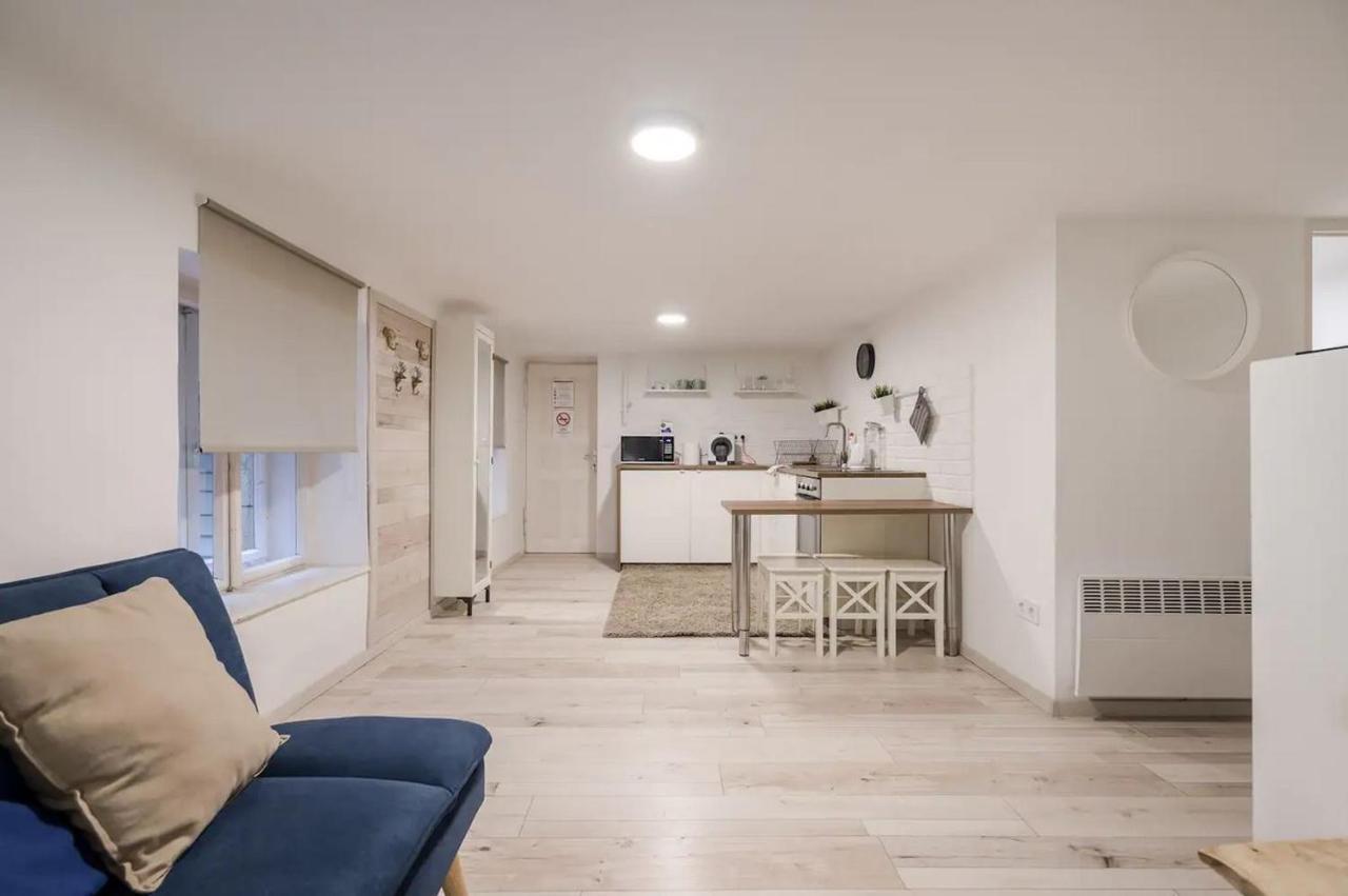 בודפשט Cosy Cottage - Cheerful Apartment In The Center מראה חיצוני תמונה