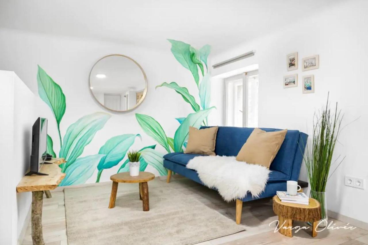 בודפשט Cosy Cottage - Cheerful Apartment In The Center מראה חיצוני תמונה